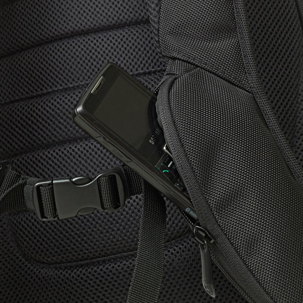 CPH backpack deluxe backside black.jpg