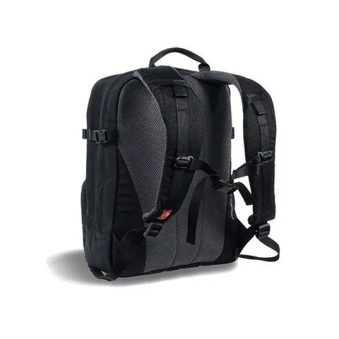 Magpie19-1625-black-4.jpg