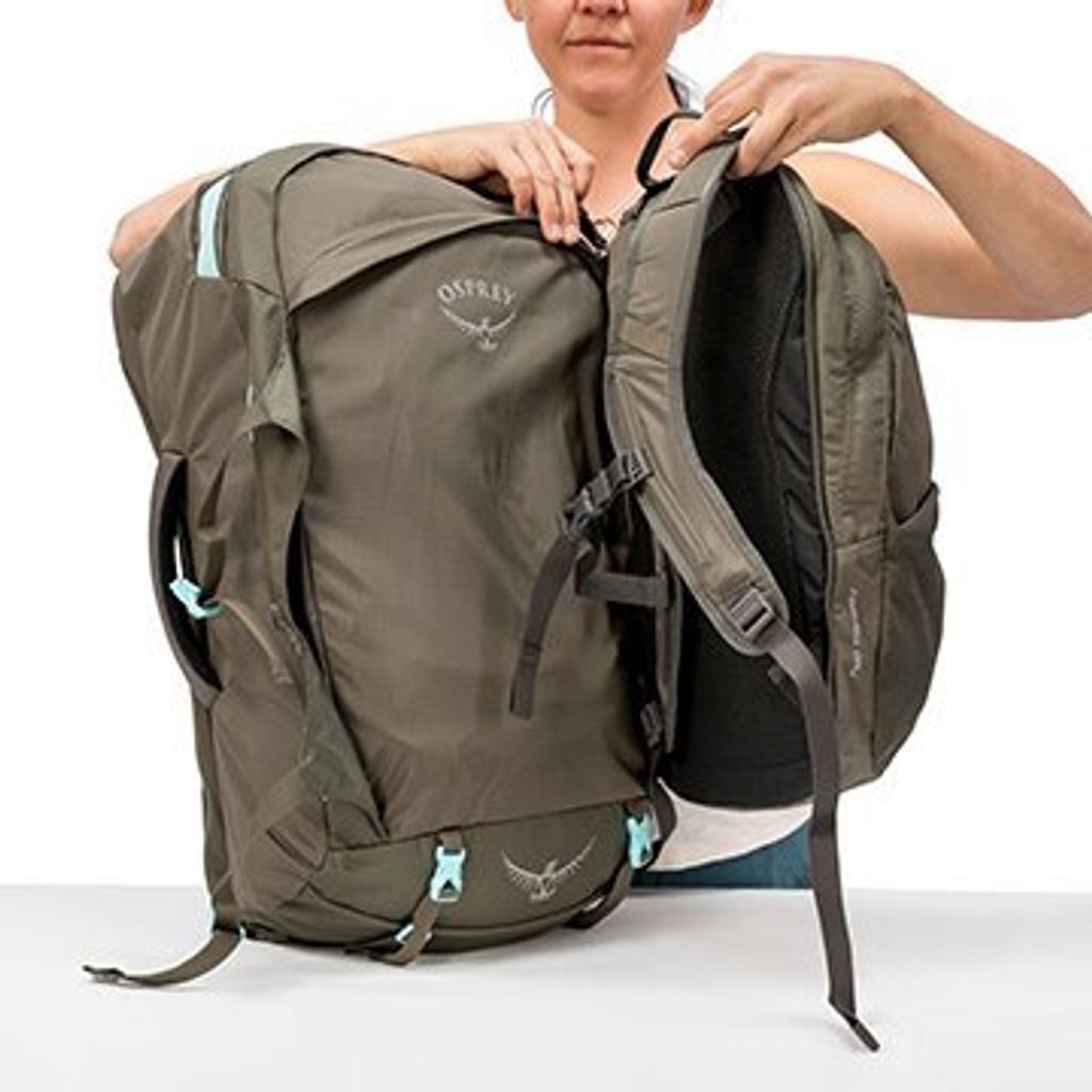 Fairview55_F17_Detail_RemoveableDaypack_0171.jpg