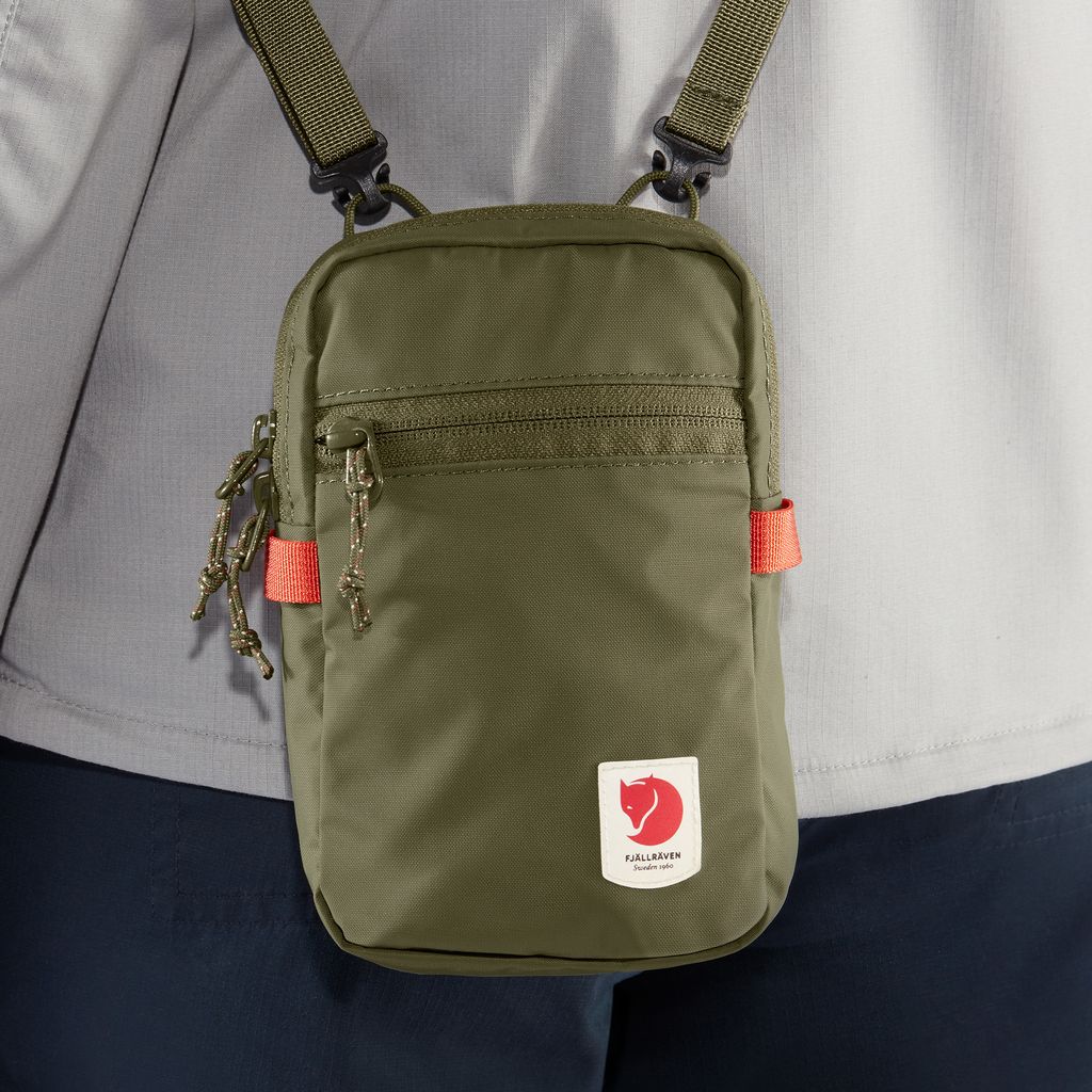 high_coast_pocket_23226-620_e_model_fjr
