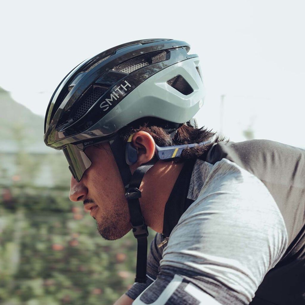 hooked-in-and-hands-free-2