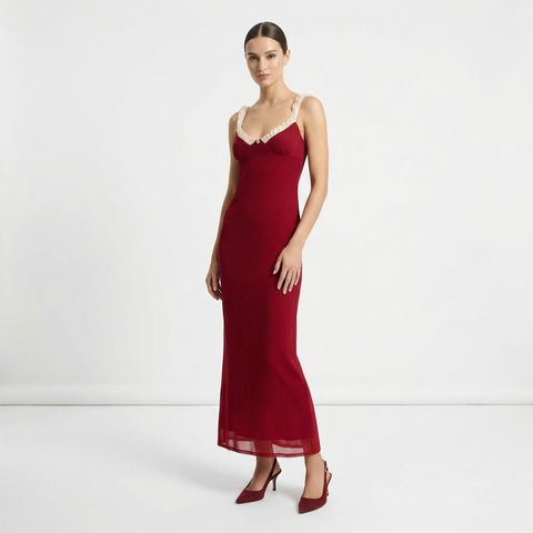 Apply_the_clothing_202604101146