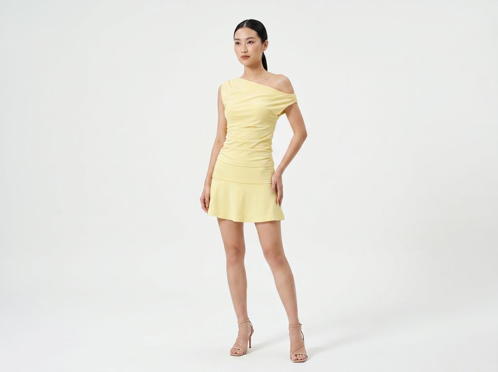 Apply_the_clothing_202604221311.jpeg