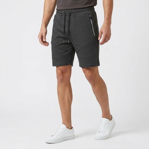 Model_wearing_pants_202605241135 (1)