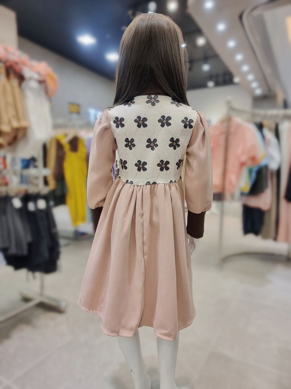 MEITU_20241117_125406797