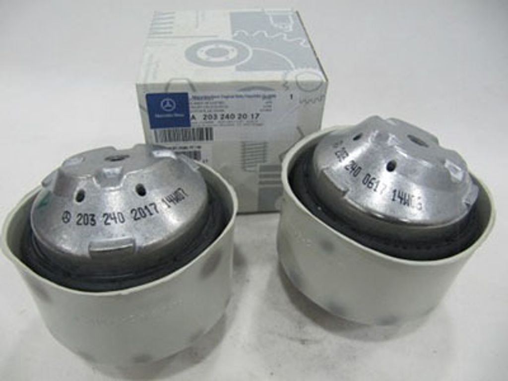 W203-ENGINE-MOUNTING-SET-468x351.jpg