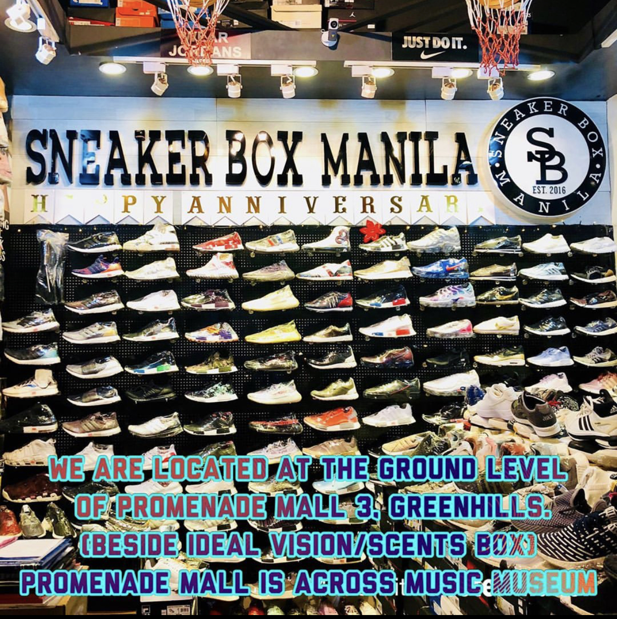 sneaker box website