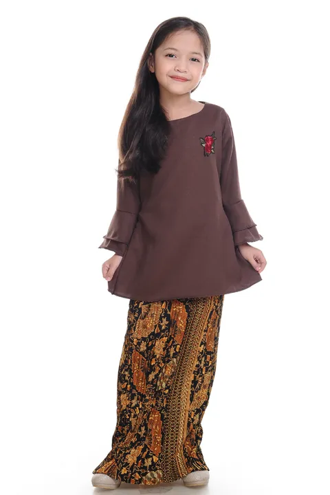 Hijaju Kurung Batik Naura (9).png