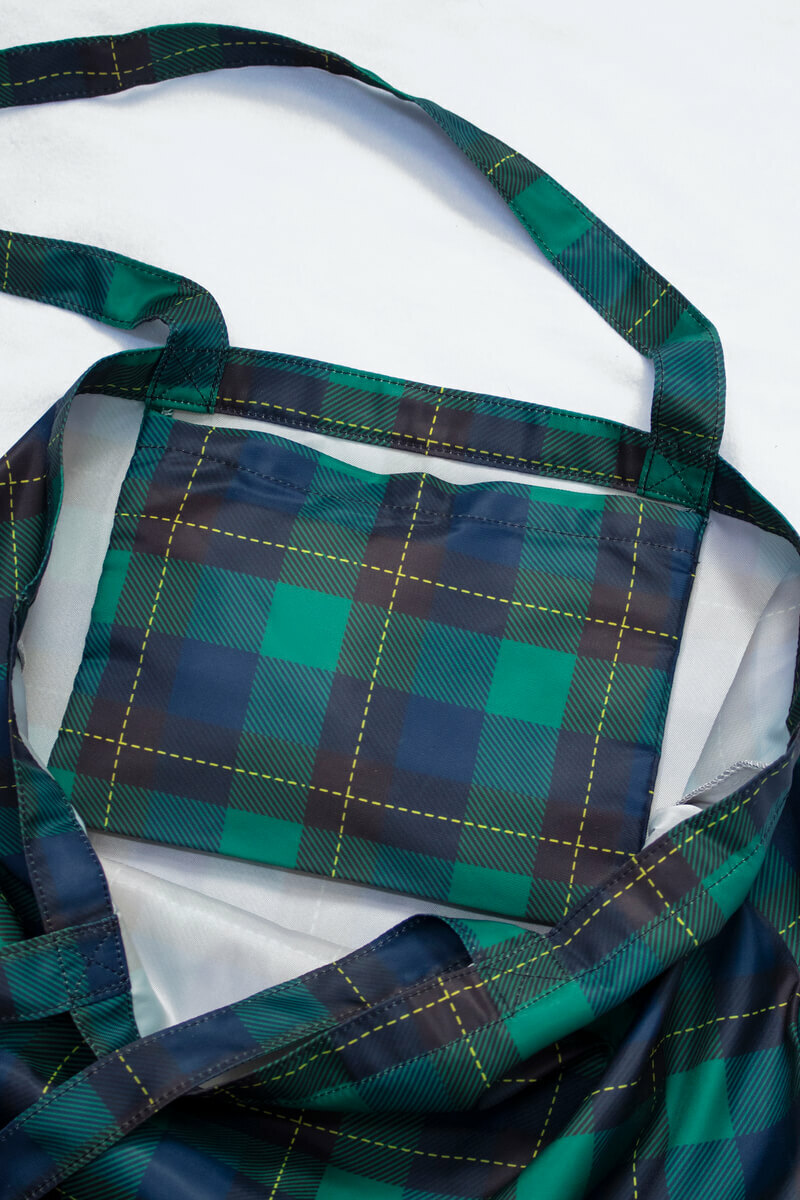 TOTE_Pocket-Tartan.jpg