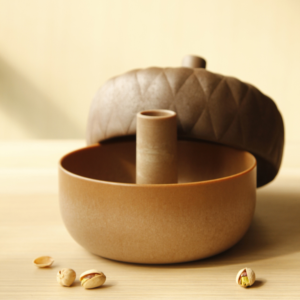 QL10274 BN Acorn Snack Bowl Lifestyle 4.JPG