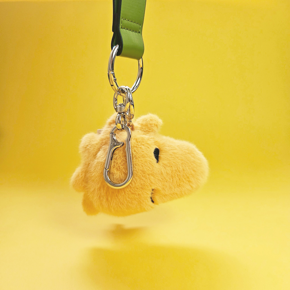 33205006-Woodstock ECO Fuzzy Yellow bag charm-7
