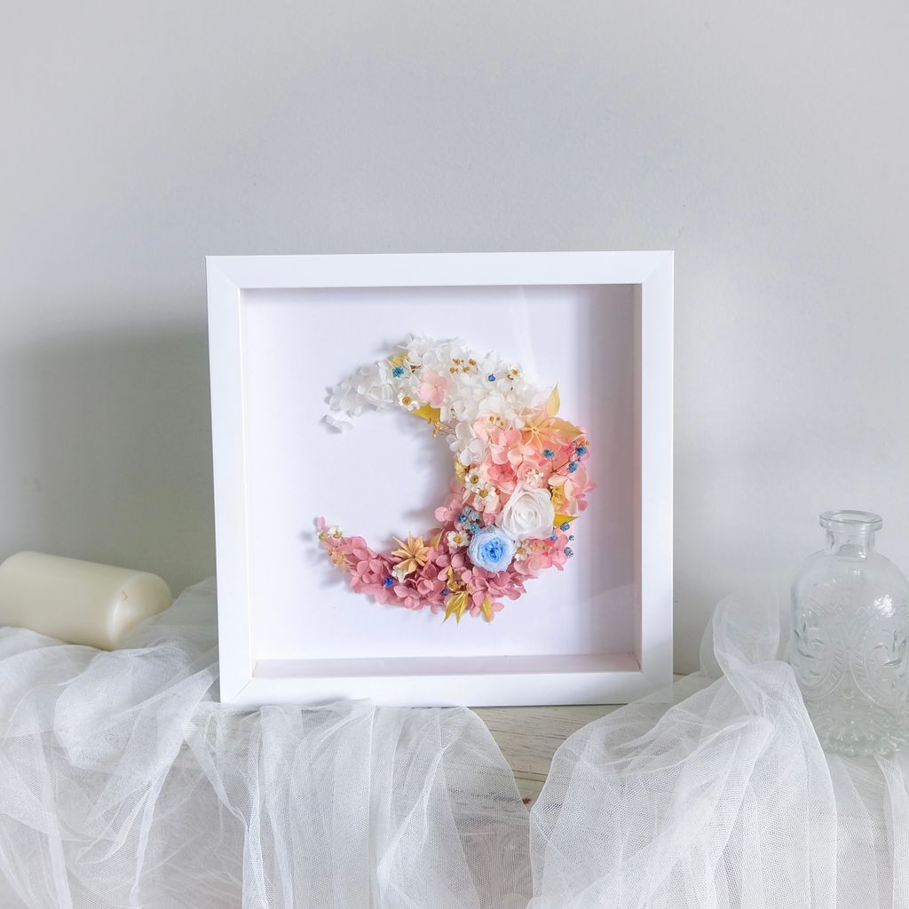 Lucia(flower frame)3.jpg
