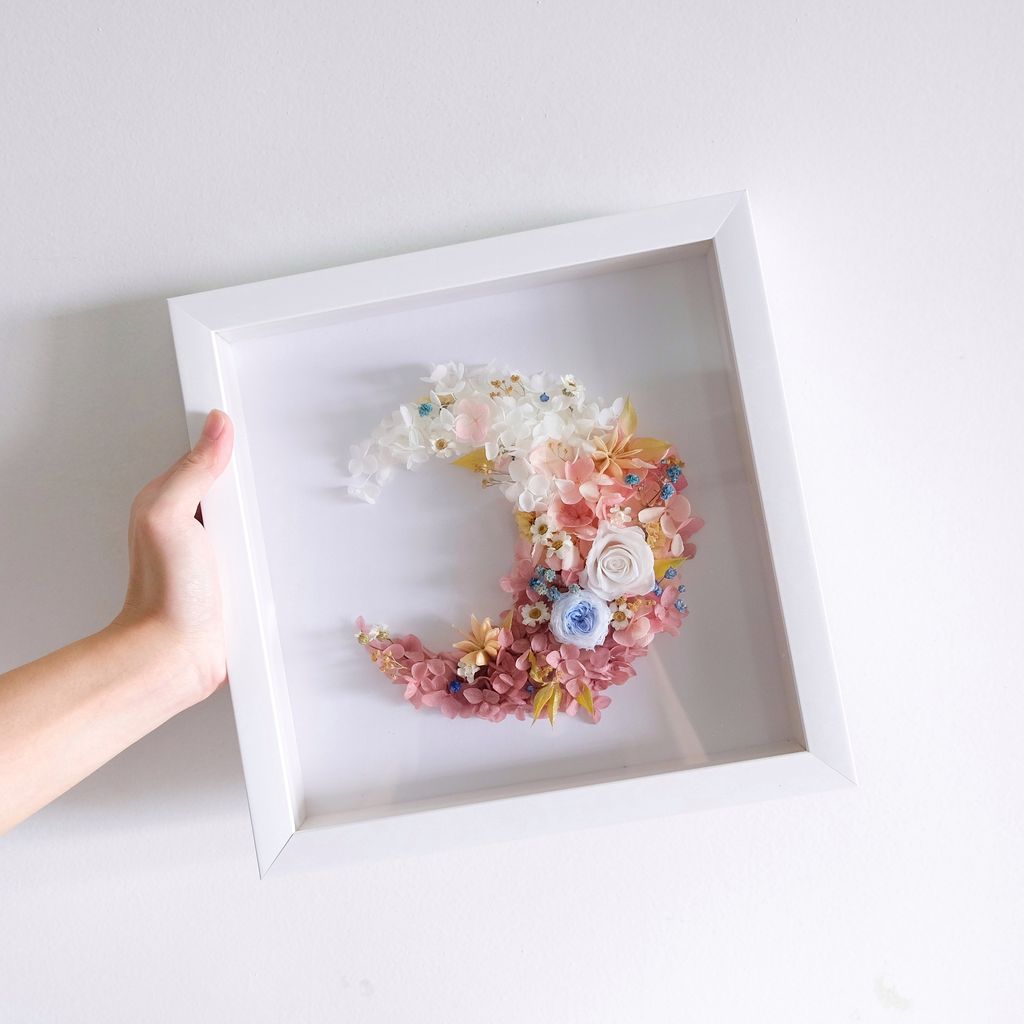 Lucia(flower frame)4.jpg