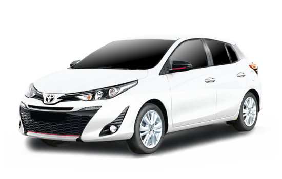 Toyota Yaris (white) b.jpg