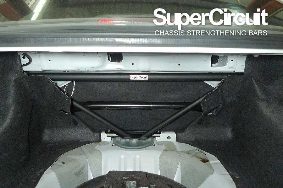 SUPERCIRCUIT Honda Civic FB Rear Boot Bar/ Rear Trunk Bar/ Rear Compartment Bar