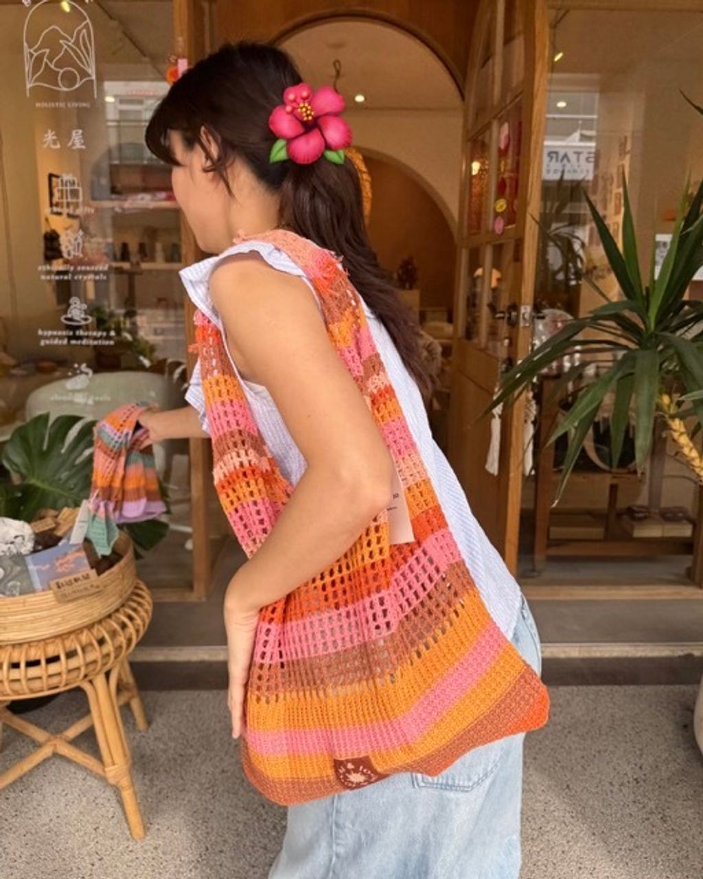 中FFE5C700-5B50-4C27-8C7B-DEC6DF8364CB