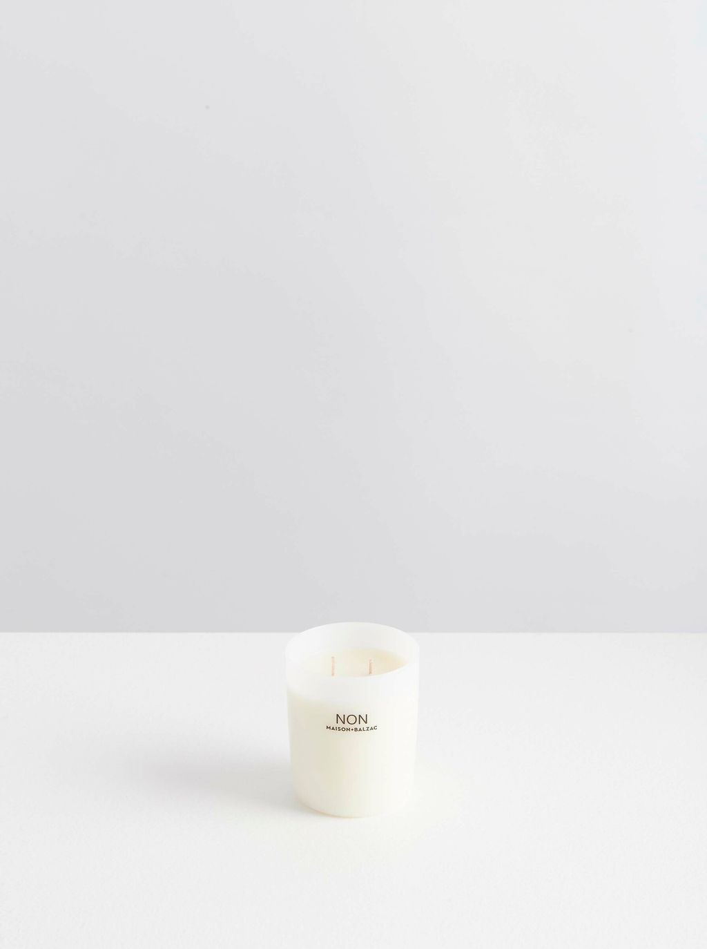 Maison Balzac_Large Candle_NON_2.jpg