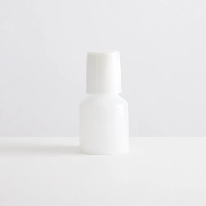 MaisonBalzac_J_aiSoifCarafe_OpaqueWhite_1_5000x
