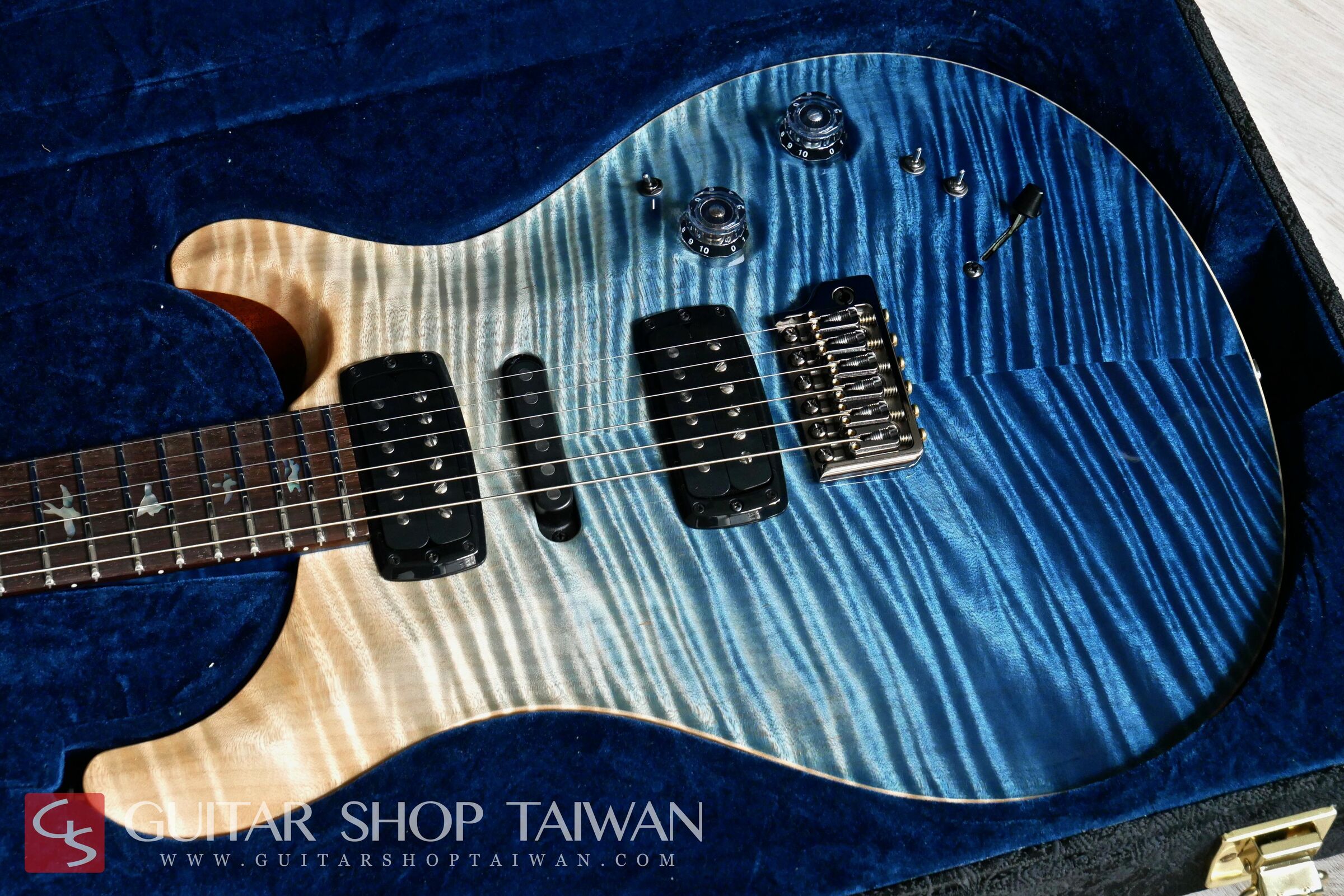 夢幻逸品2019 PRS Private Stock Modern Eagle V Limited Edition Brazilian  Rosewood-Iceberg Fade