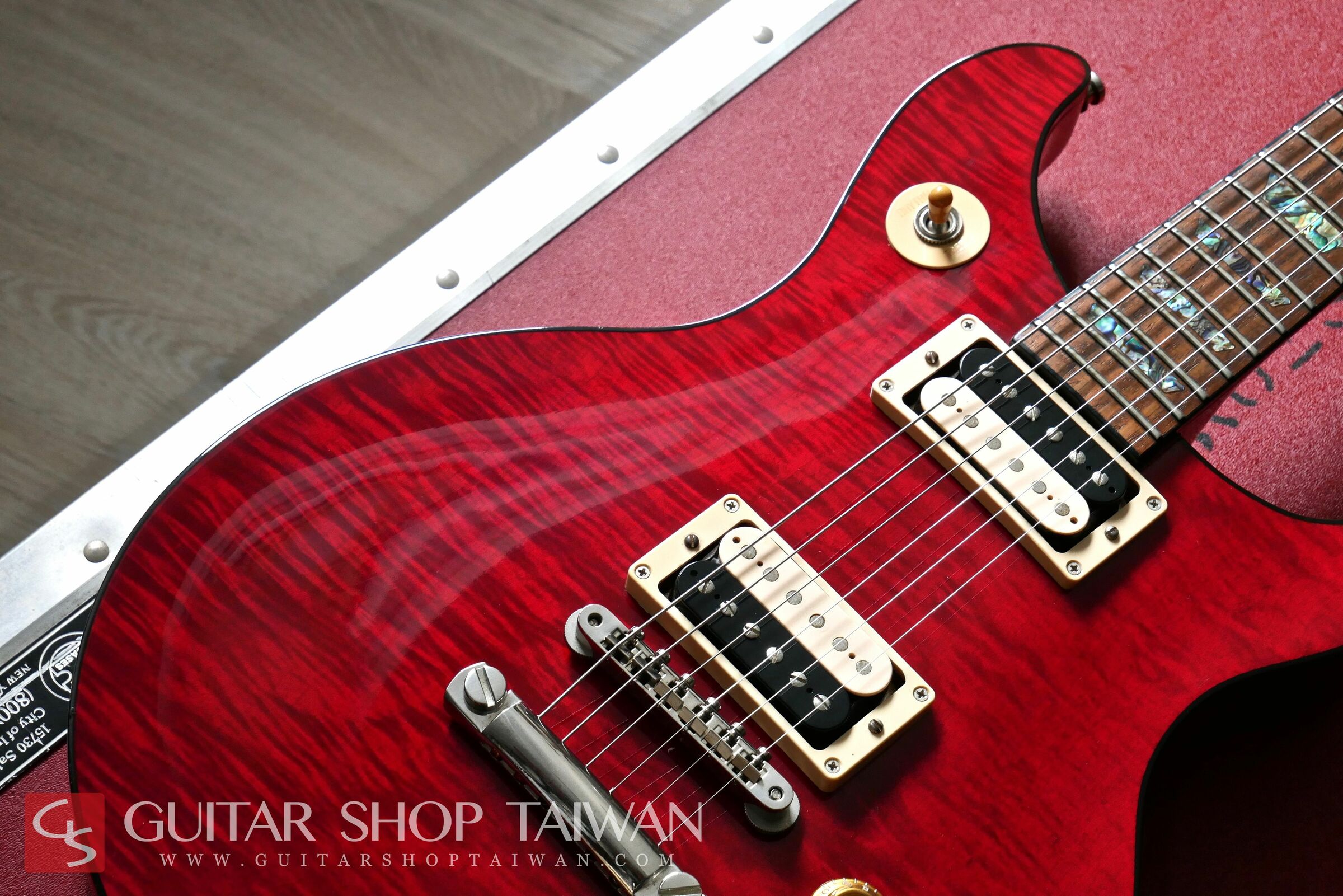 2008 Gibson Custom Shop Tak Matsumoto DC Cherry Red Flame Top 