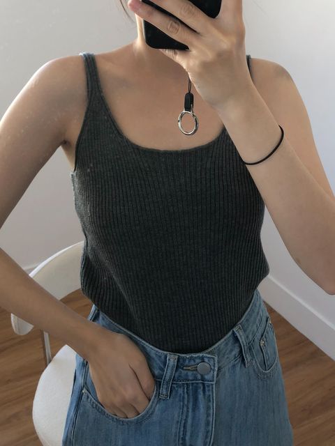 1B4FA242-5336-48A7-ADFF-FCCEBAA7A48F