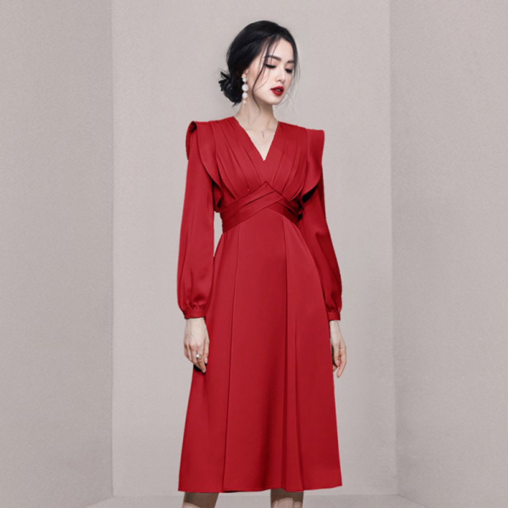 Red Lantern Sleeves Large Swing Mid-length Satin Dress