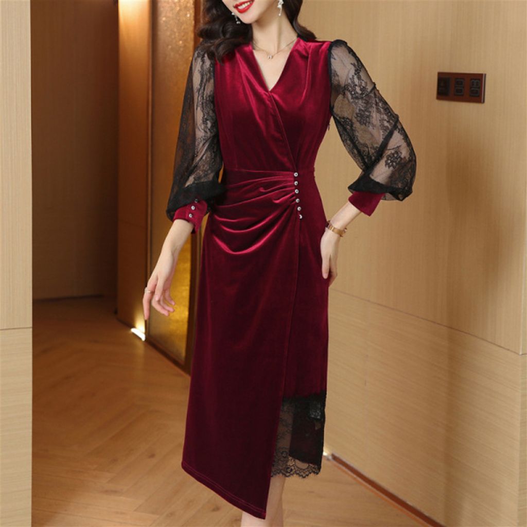 V-neck Lantern Sleeve Velvet Dress-Red velvet dress