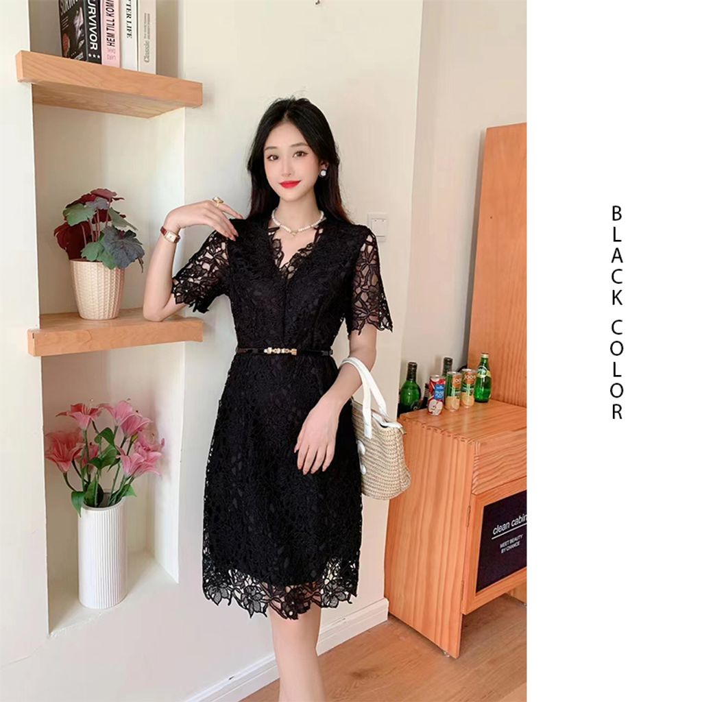 Hook Flower Lace Dress-Black color