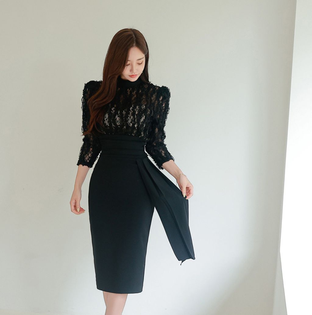 Black Lace Patchwork Mid-length Slim Dress