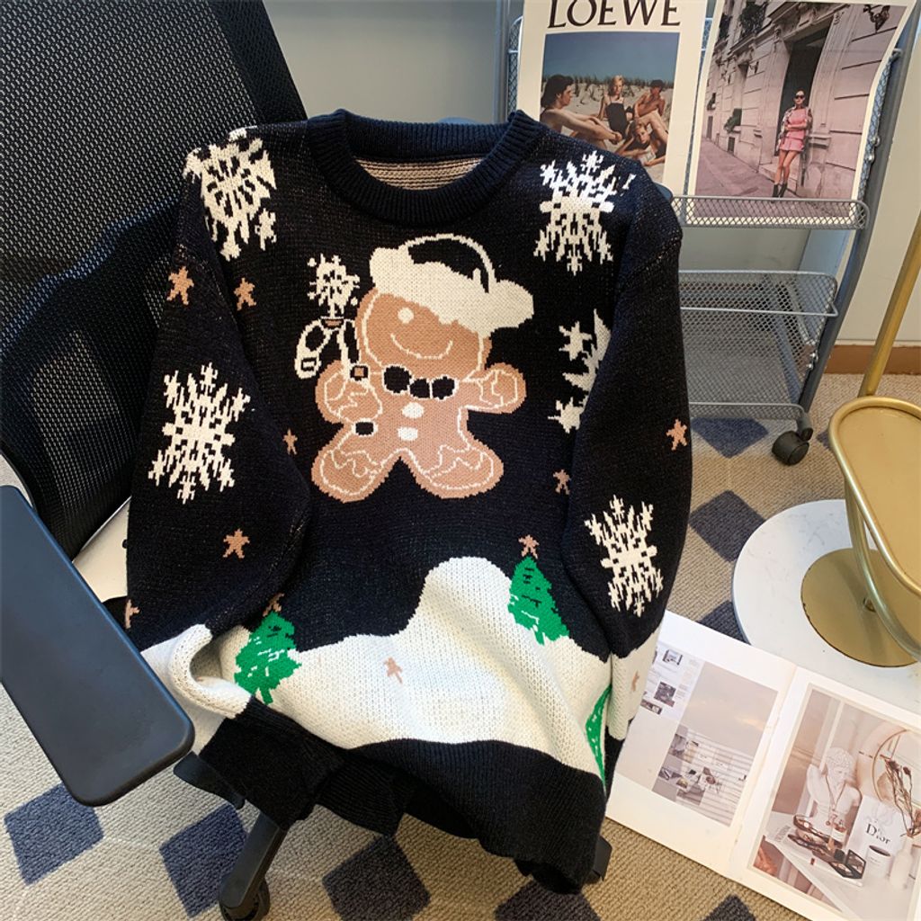 Fashionable Round Neck Christmas Sweater-Black color