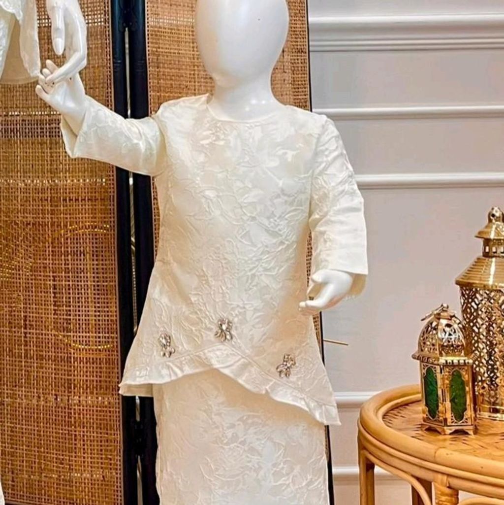 e0b9ee9a490f47beabf2b6d31909f8b8~tplv-aphluv4xwc-origin-jpeg