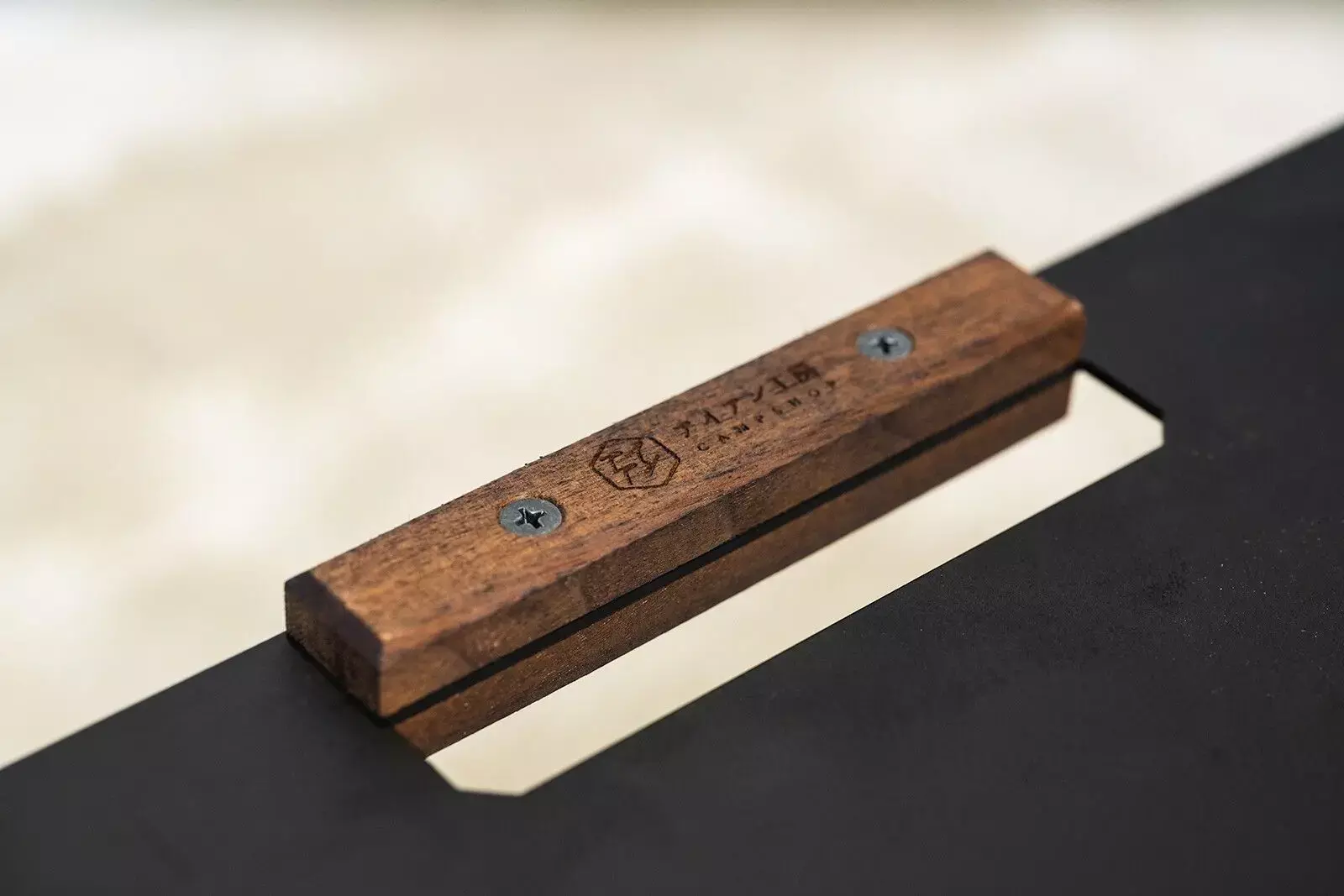 URBANOO 日本アイアン工房  CAMPSHOP 黑色邊桌 木頭飾品／圖 7