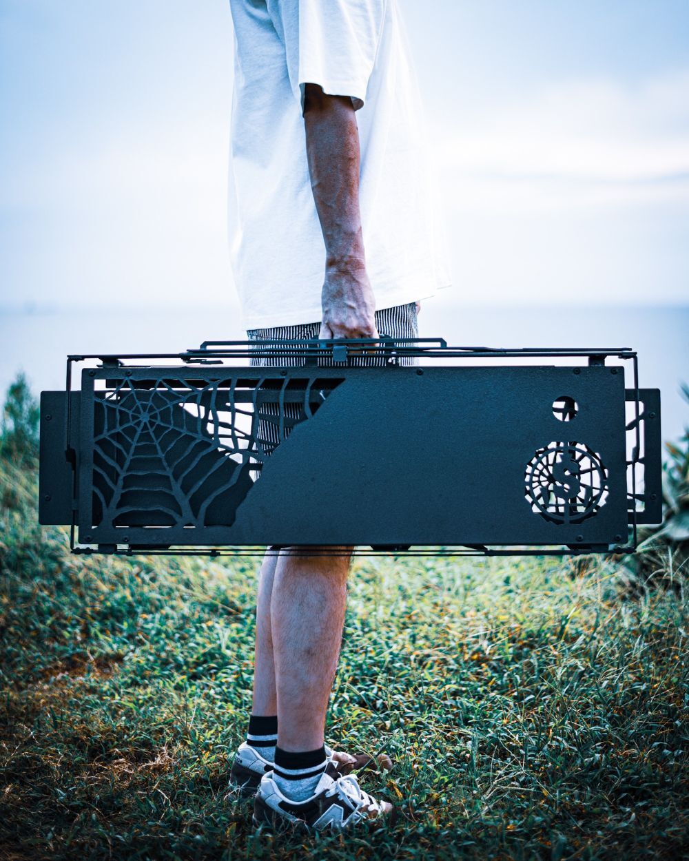 URBANOO 日本代購 THE BAR COUNTER TABLE SPIDER SomAbito × NATURE TONES  蜘蛛桌／圖 6