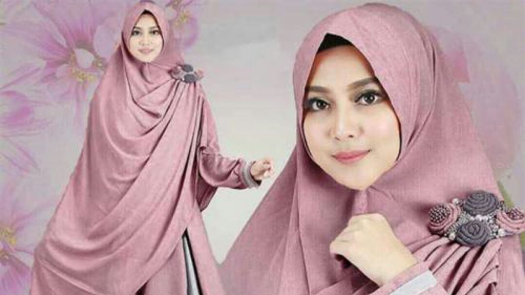 BUSANA GAMIS BAHAN SATIN