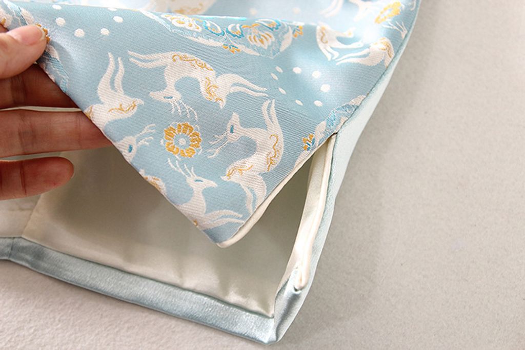 O1CN01bHyaX51TpRshsWsRM_!!2215594232431-0-cib