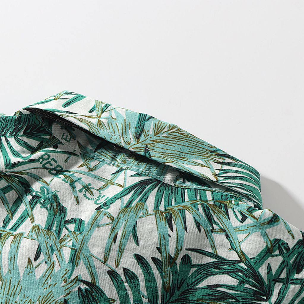 10884446205_2068599042