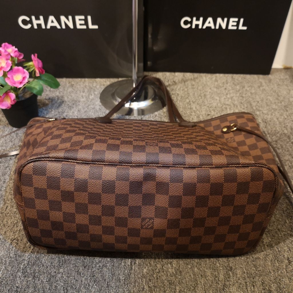 Louis Vuitton Damier Ebene Neverfull MM – Luxury GoRound