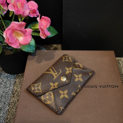 Authentic LV paper bag (Large size) - Bags & Wallets for sale in  Setiawangsa, Kuala Lumpur