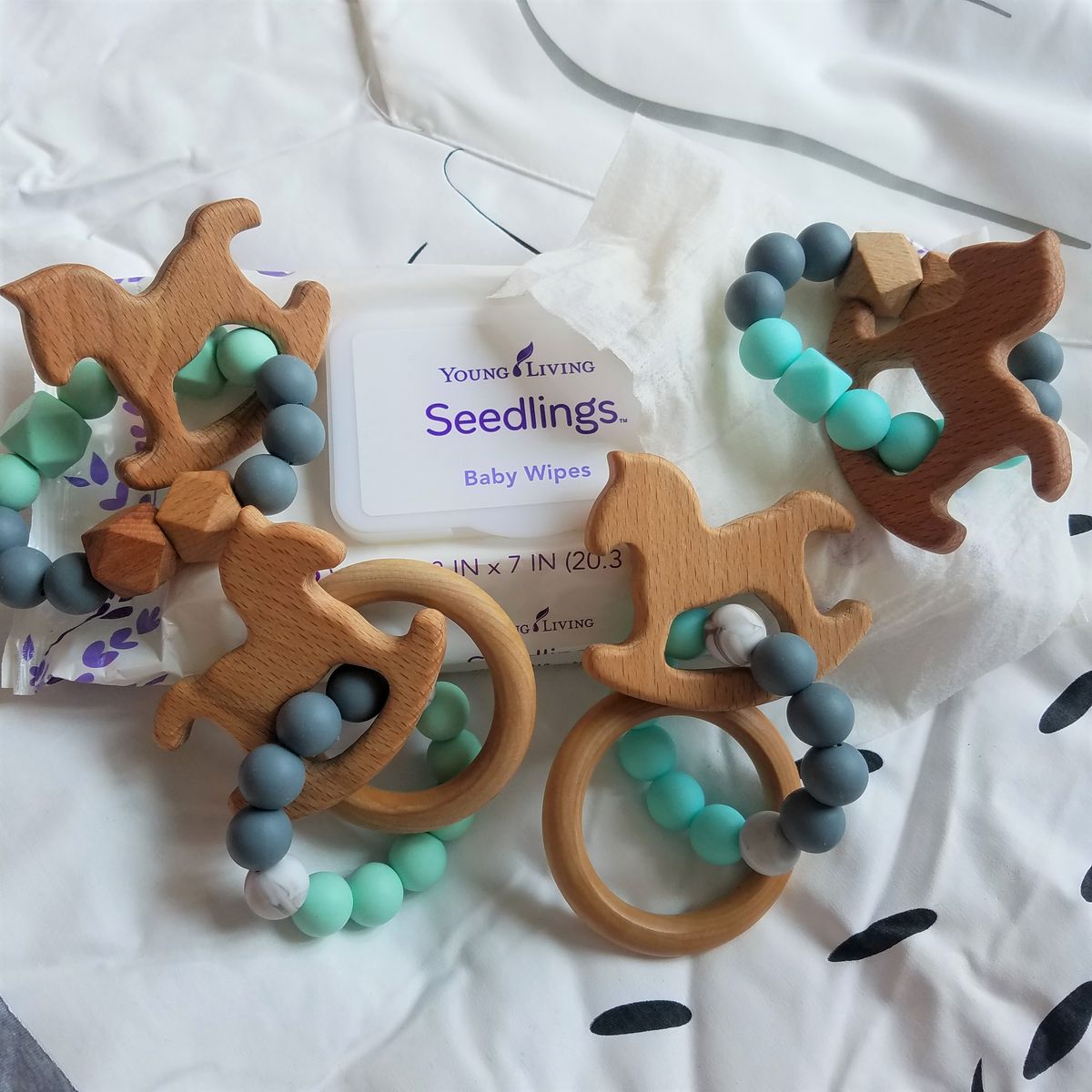 How to clean baby teether to keep clean for baby to do training and gum soothing?
