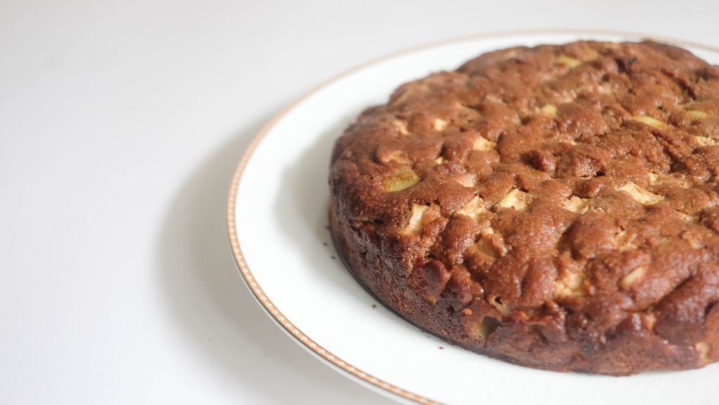 Apple Cake with Coconut Flour