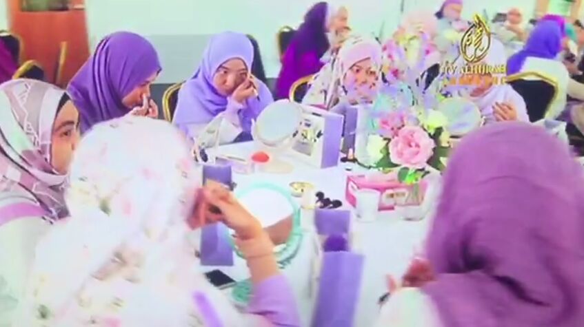 Mary Jardin di talk show Assalamualaikum tv AlHijrah