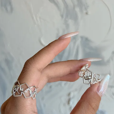 1CF2C2D3-7C6D-40D8-AD1E-386EBFEDBE90