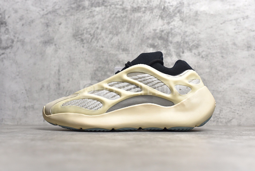 YZY 700v3 “Azael” – REPTHEDON