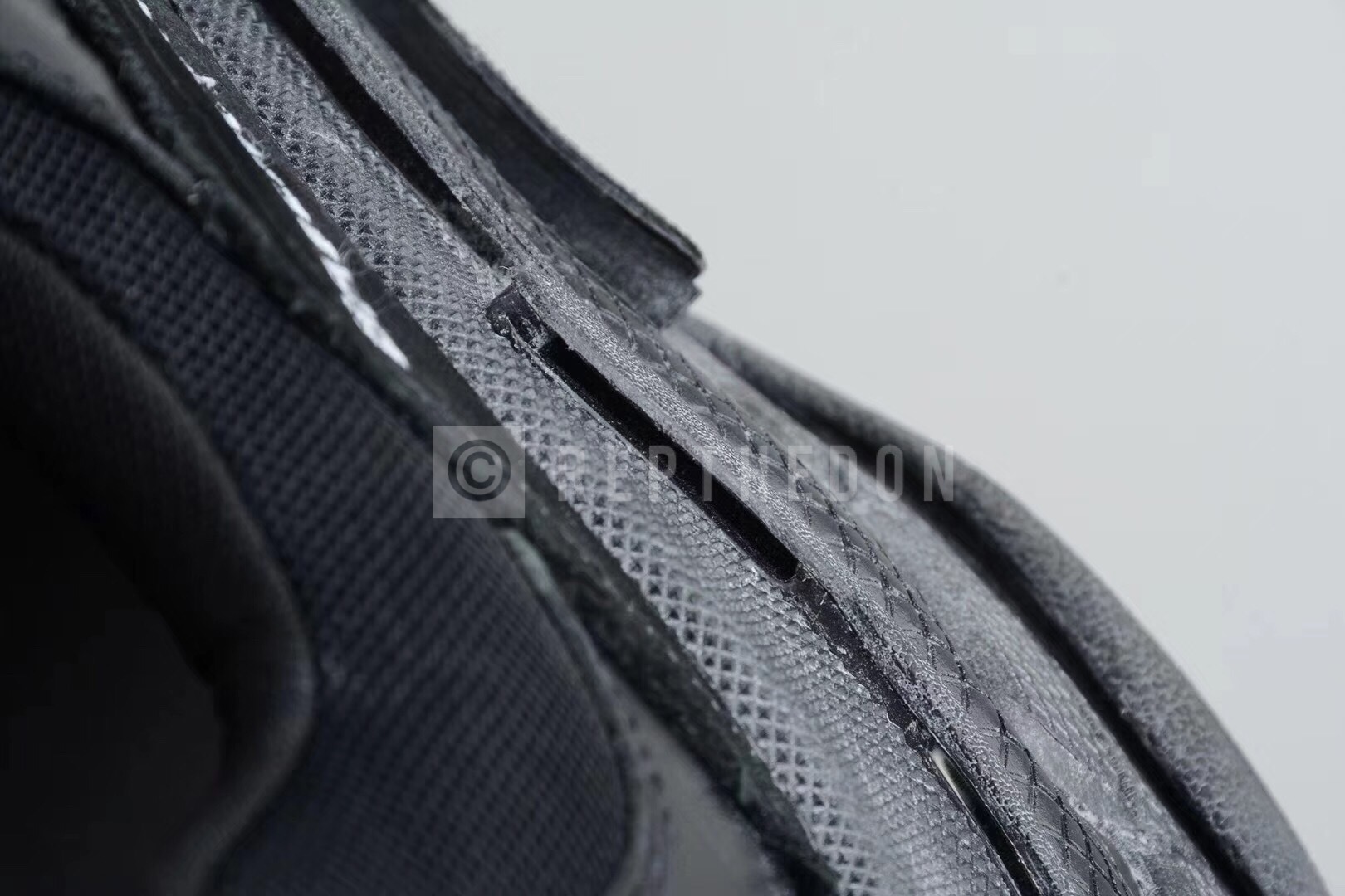 Triple S – REPTHEDON