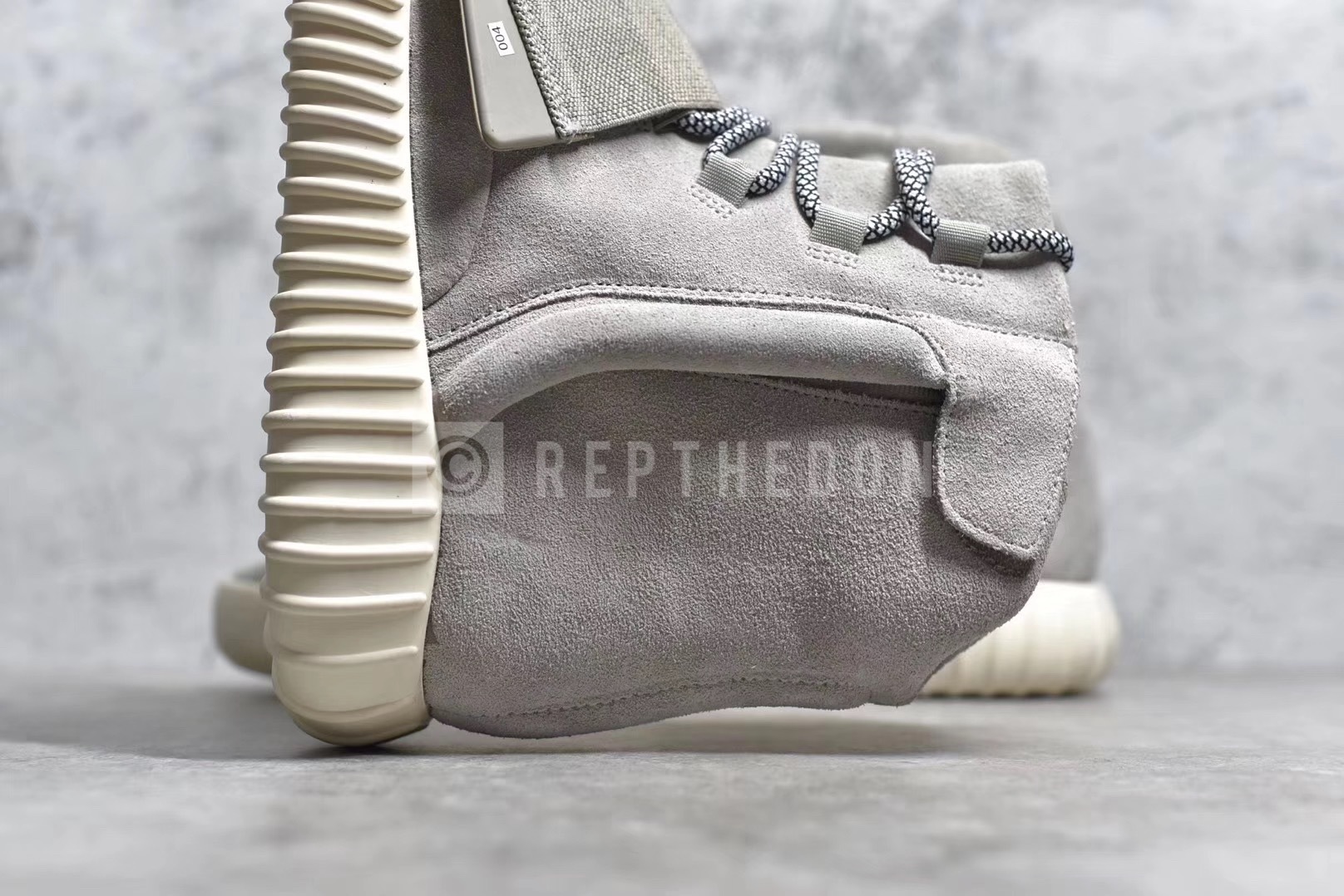 Yeezy Boost 750 Light Brown Gum Comprar em Loja M11