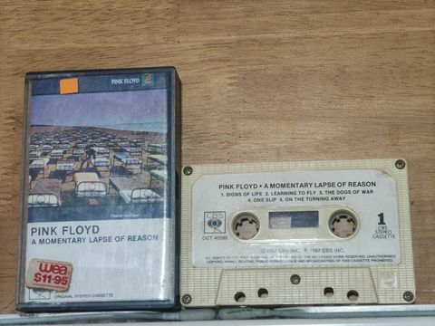 PINK FLOYD A Momentary Lapse of Reason CASSETTE TAPE