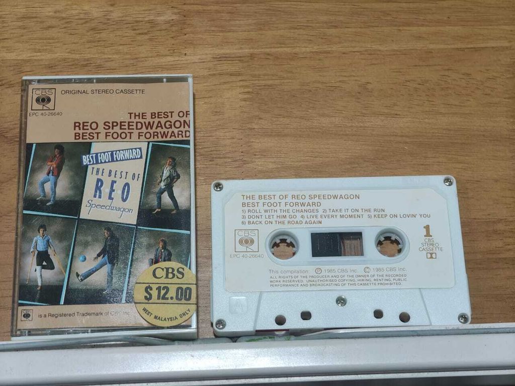 REO SPEEDWAGON The Best Of Best Foot Forward CASSETTE TAPE