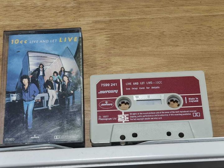 10CC Live And Let Live CASSETTE TAPE