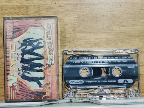 NSYNC No Strings Attached CASSETTE TAPE