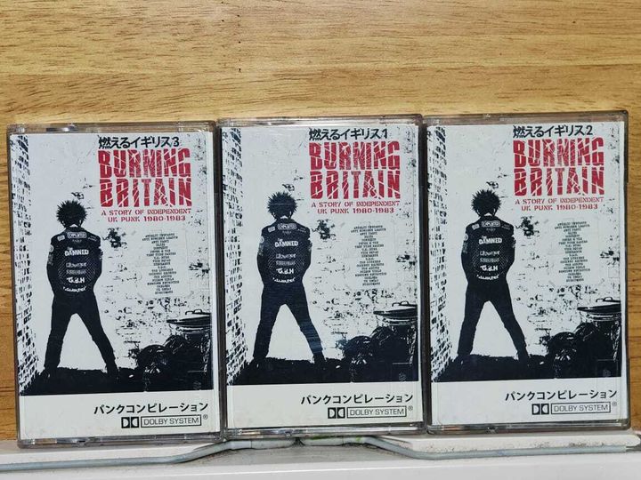 Various BURNING BRITAIN A Story of Independent UK Punk 1980-1983 Vol 1-3 CASSETTE TAPE Fan-Dubbed